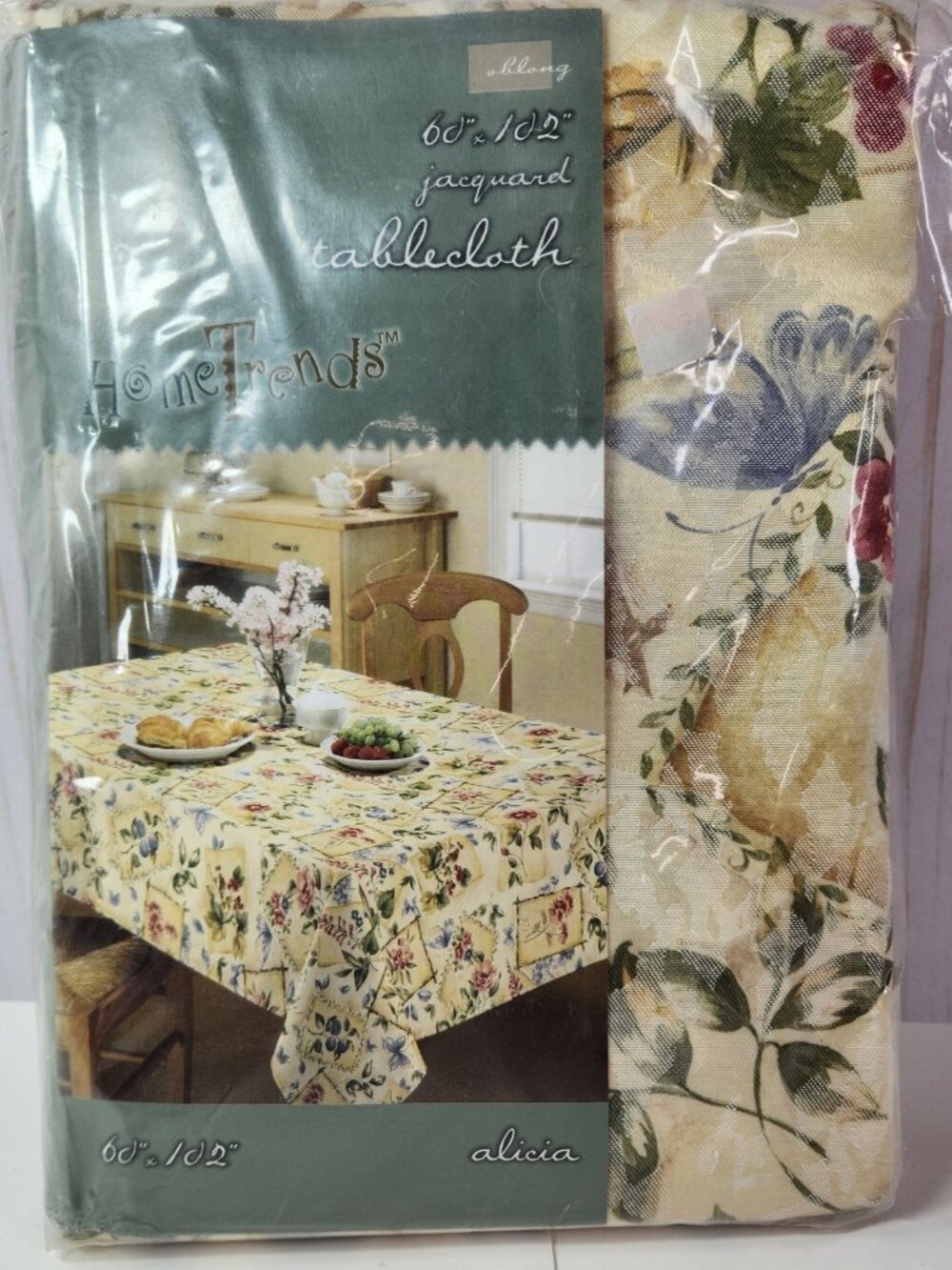 Home Trends Tablecloth Spring Summer Floral Jacquard 60" x 102" Oblong